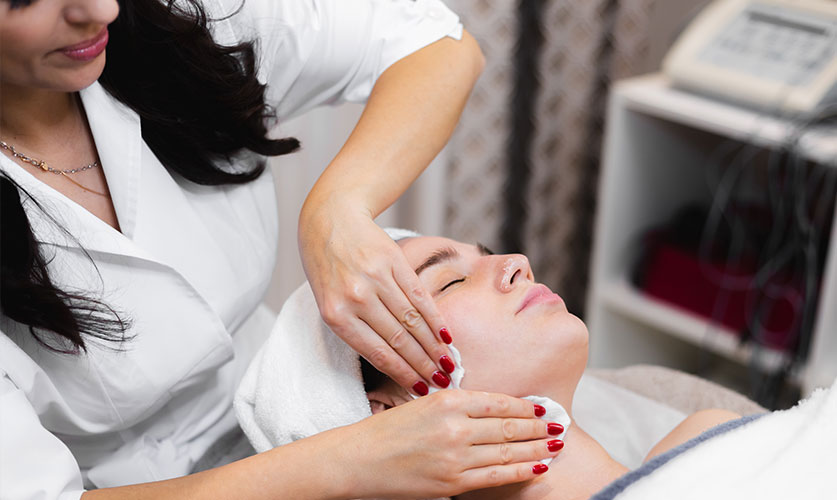 Luxury Facials: Indulge Your Skin in Pure Radiance